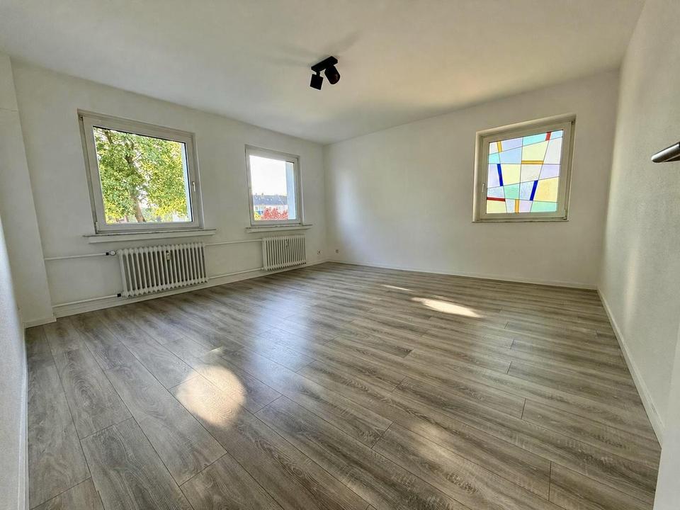 Thumbnail-Schöne 2-Zimmer-Wohnung mit großem Balkon in ruhiger und attraktiver Lage von Duisburg