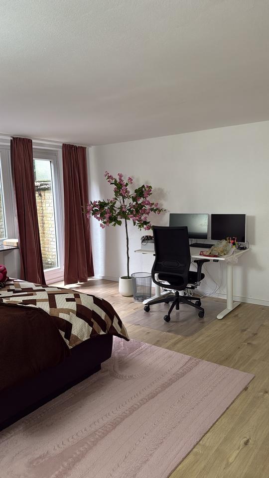 Thumbnail-Stilvolles, möbliertes WG-Zimmer mit Balkon in Neusserfurth-