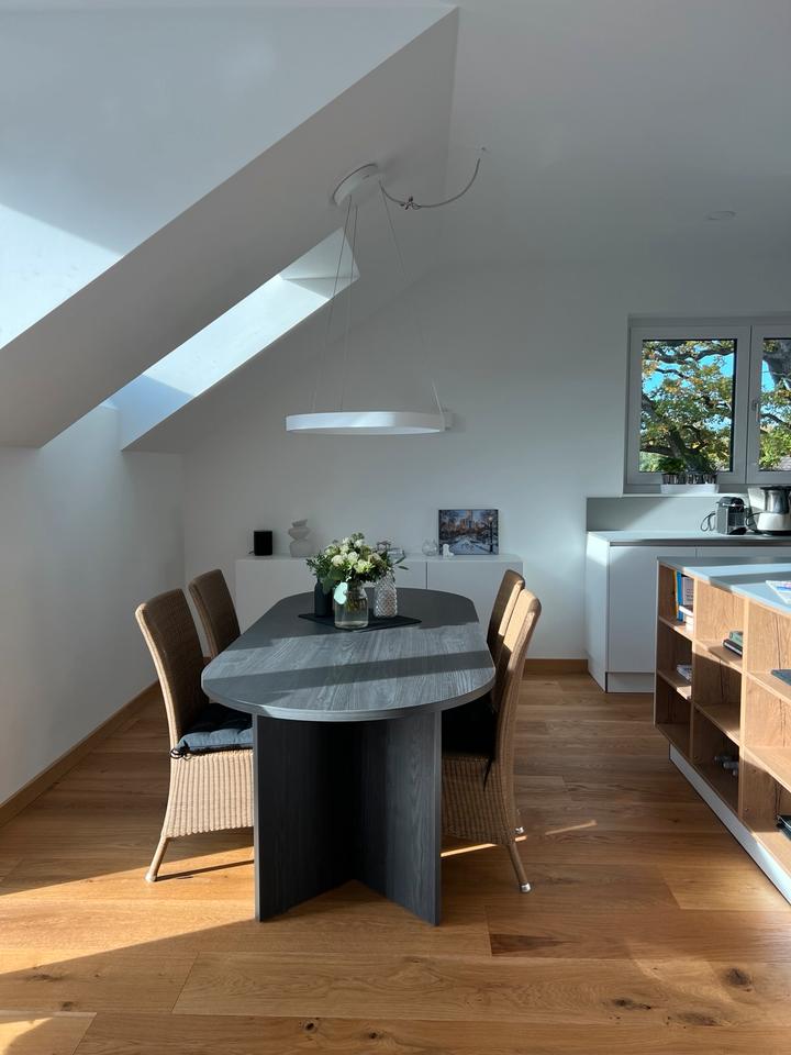 Thumbnail-Luxuriöse 2,5-Zimmer-Wohnung im 2. OG mit Balkon in Isernhagen