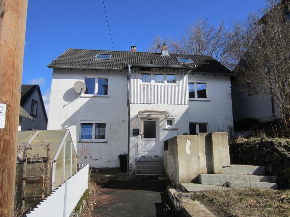 Thumbnail-Einfamilienhaus in OBERFRANKEN (Marktleugast) vom Eigentümer z.V.