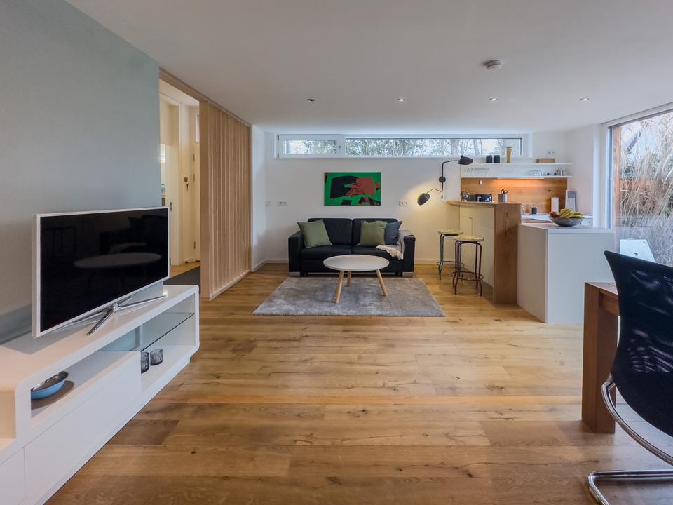 Thumbnail-Voll möblierte Einliegerwohnung, 65 qm mit kl. Garten.