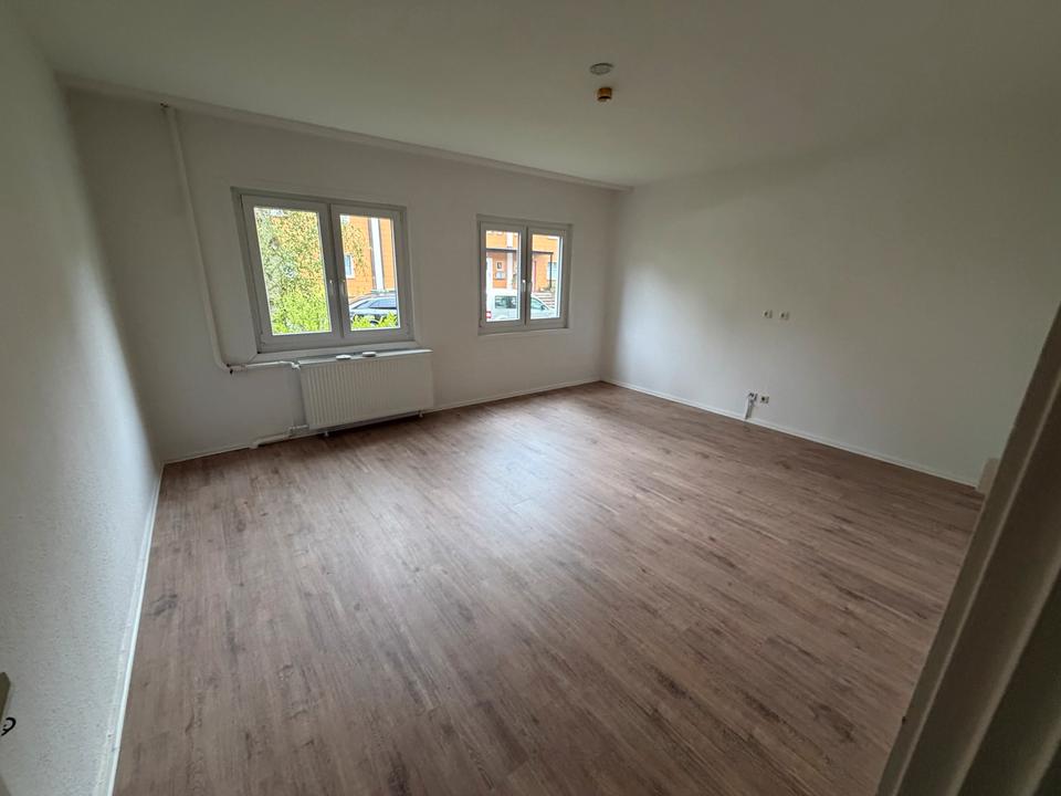 Thumbnail-Schöne 2-Zimmer-Wohnung mit Terrasse & Garten