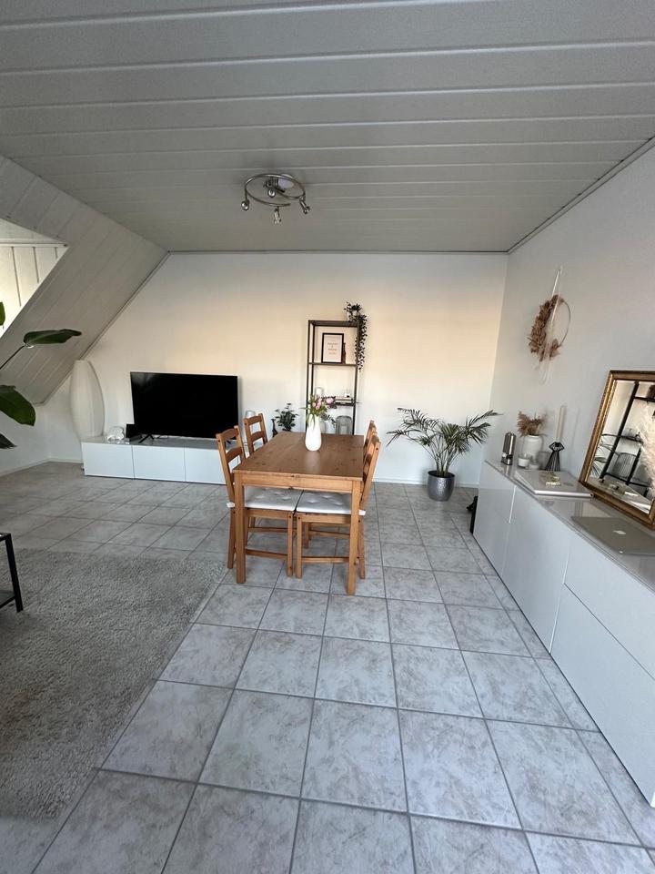 Thumbnail-3-Zimmer Wohnung mit Balkon in Grafenrheinfeld zu vermieten