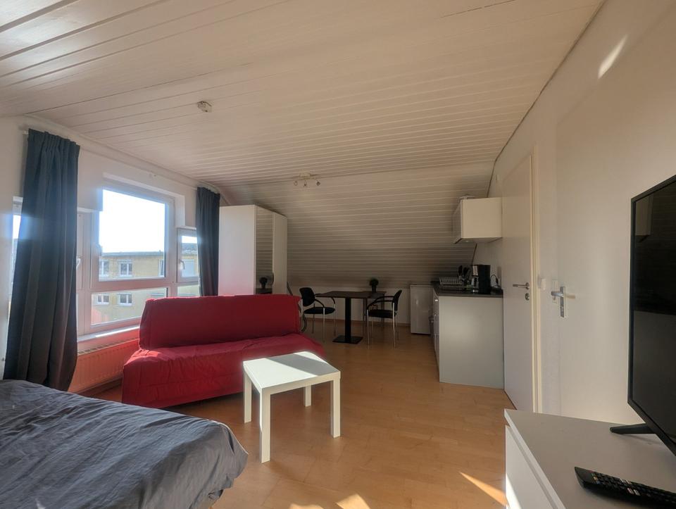 Thumbnail-Ruhiges, gemütliches, vollmöbliertes 1-Zimmer-Apartment in Sindelfingen-Maichingen befristet bis 31.10.2027