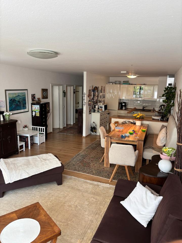 Thumbnail-Helle zwei Zimmerwohnung mit 86 m². Zentrum- und Rheinnähe