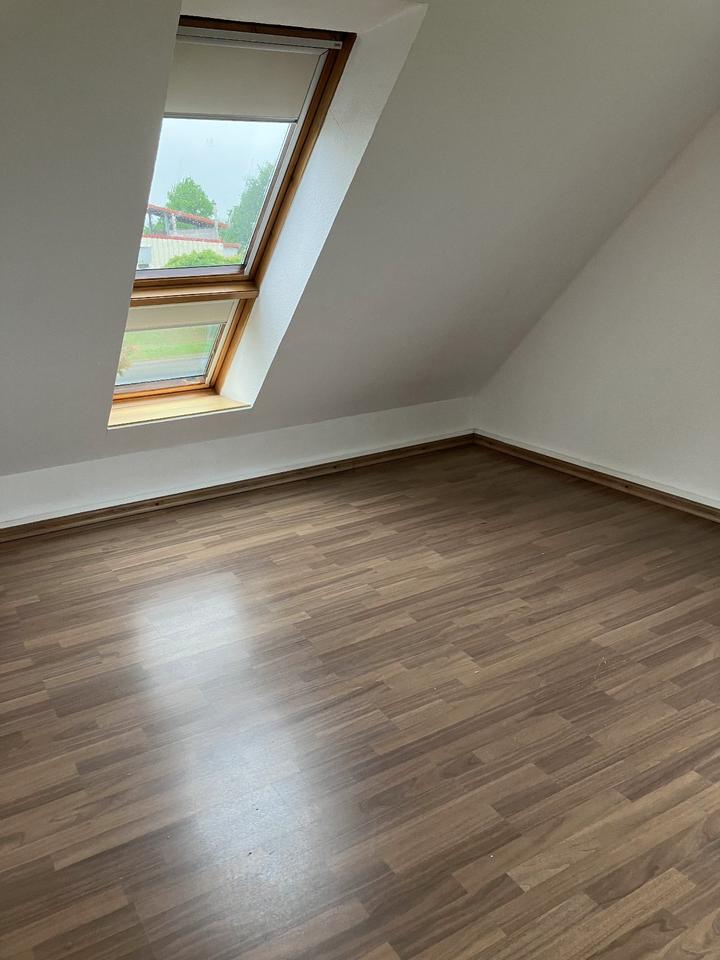 Thumbnail-Vermiete 2-Raum Dachgeschosswohnung im Gewerbegebiet Woldegk