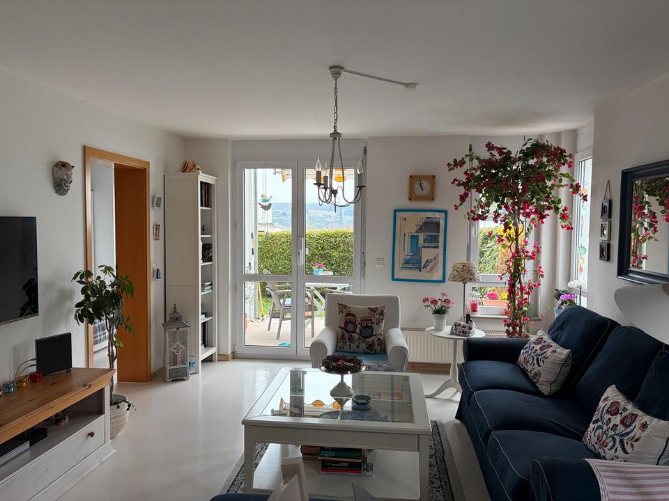 Thumbnail-Sehr gepflegte Zwei-Zimmer-Terrassenwohnung mit XL-Garage