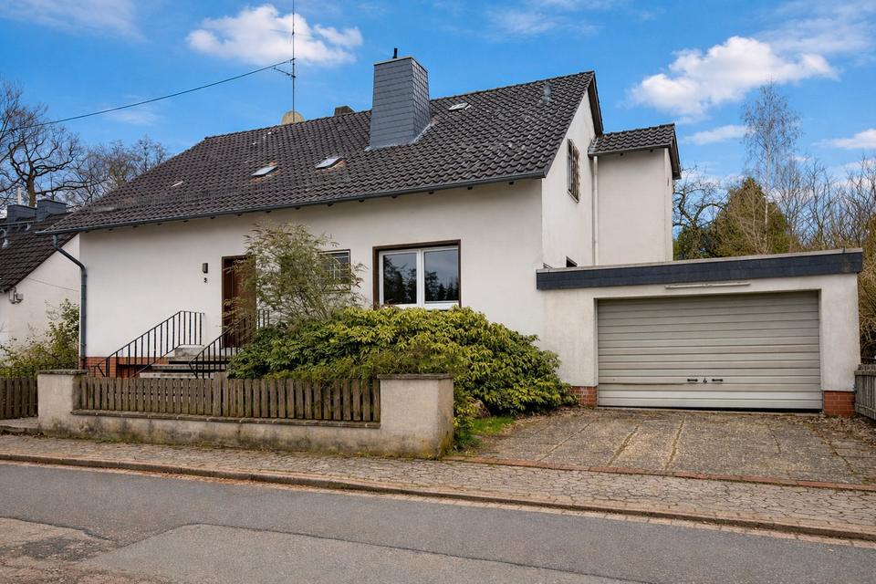 Thumbnail-Einfamilienhaus mit großem Garten, Kamin & hohem Ausbaupotenzial