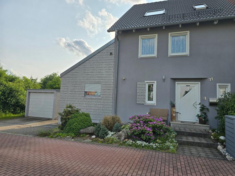 Thumbnail-Attraktive 6-Raum-Doppelhaushälfte in WeidenRothenstadt