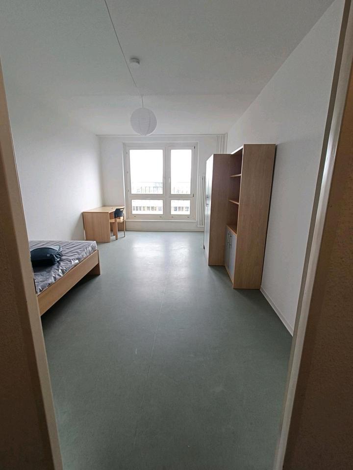 Thumbnail-1 Room for Sublet (Female only)