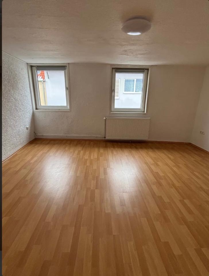 Thumbnail-2-Zimmer Altbauwohnung