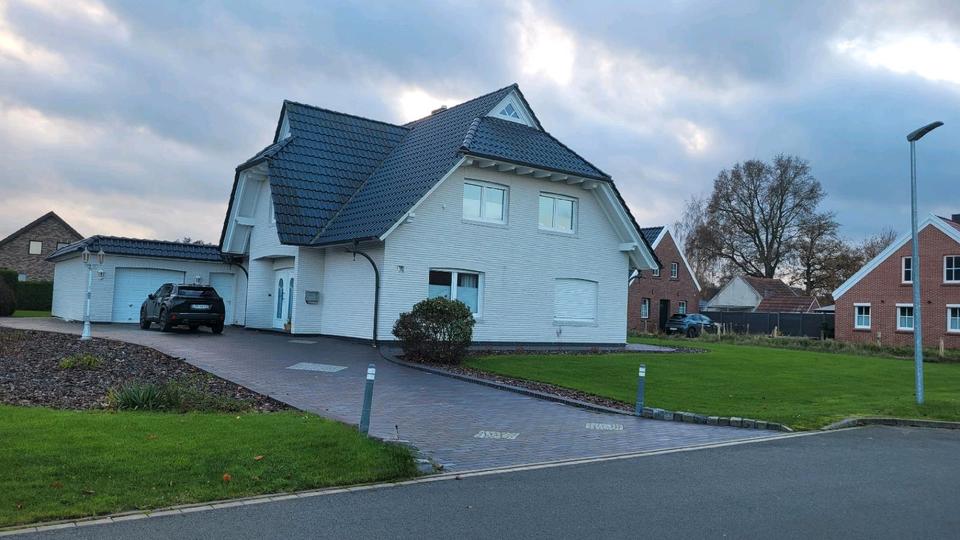 Thumbnail-Freistehendes Einfamilienhaus zur Miete in Neukamperfehn