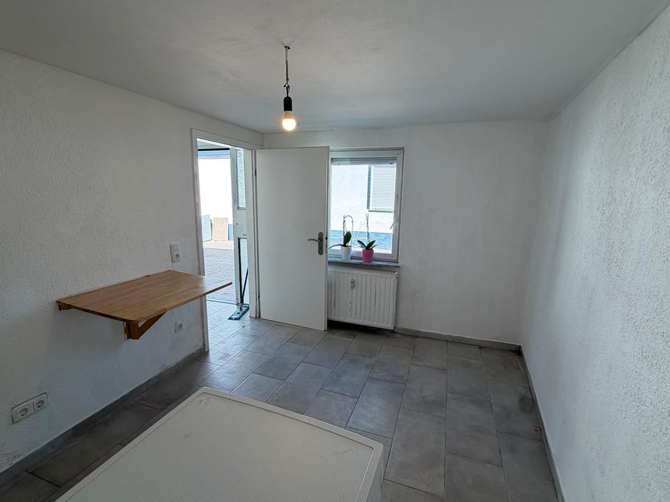 Thumbnail-Kompakte 1-Zimmerwohnung(15 Quadratmeter) in Karben EG, Garten
