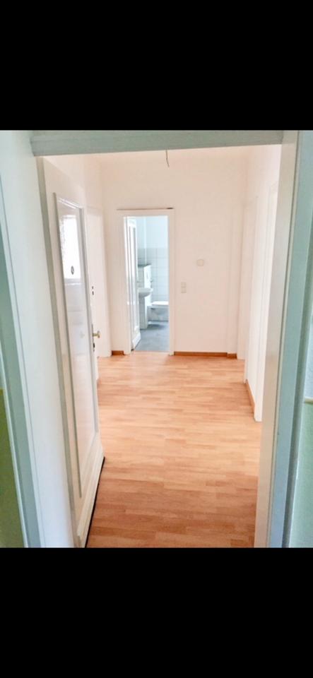 Thumbnail-Sanierte 3Z, 74 qm Wohnung, mit Balkon, Badewanne und Blicklage