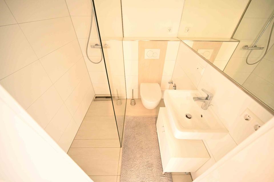 Thumbnail-Schöne, helle, neuwertige 3-Zi-Whg, luxuriöse Innenausstattung