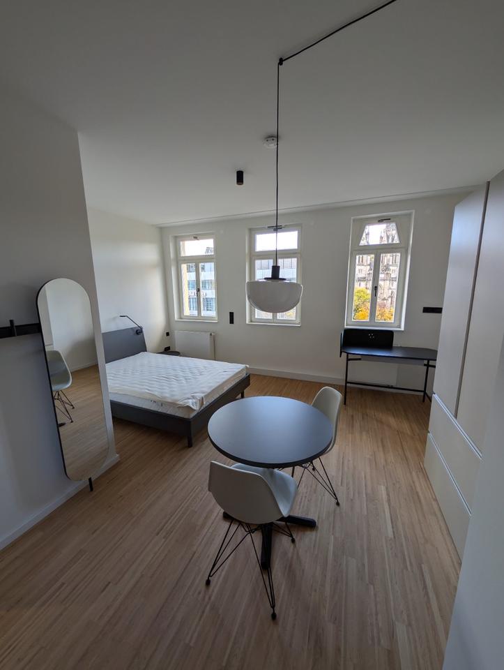 Thumbnail-Möbliertes City-Apartment im „Gerber Living“ – stilvoll wohnen in Stuttgart-Mitte