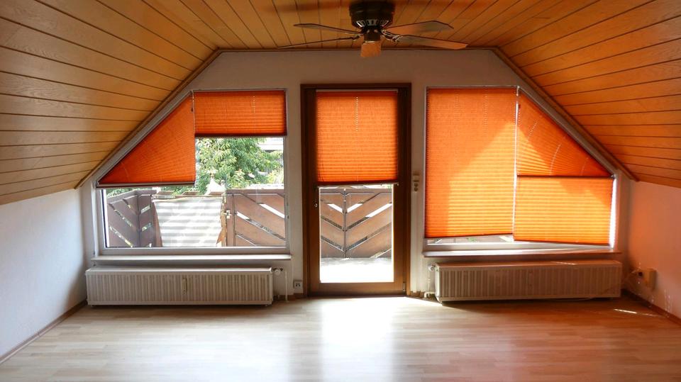 Thumbnail-Komfortable DG-Wohnung 4,5 Zi. (Euerbach) in ruhiger Lage