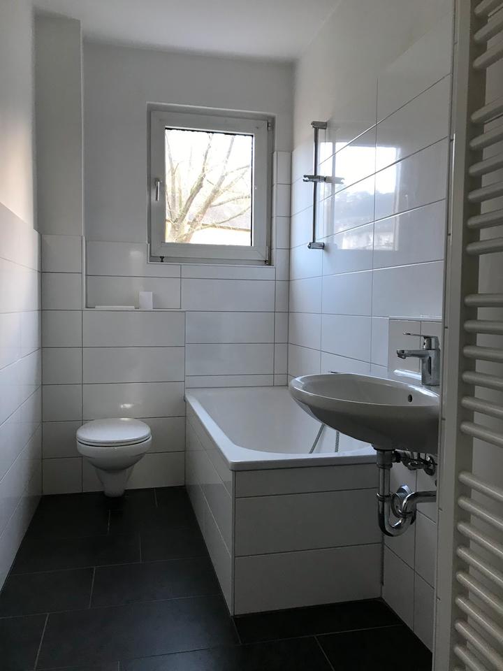 Thumbnail-Gut geschnittene Erdgeschosswohnung mit Balkon