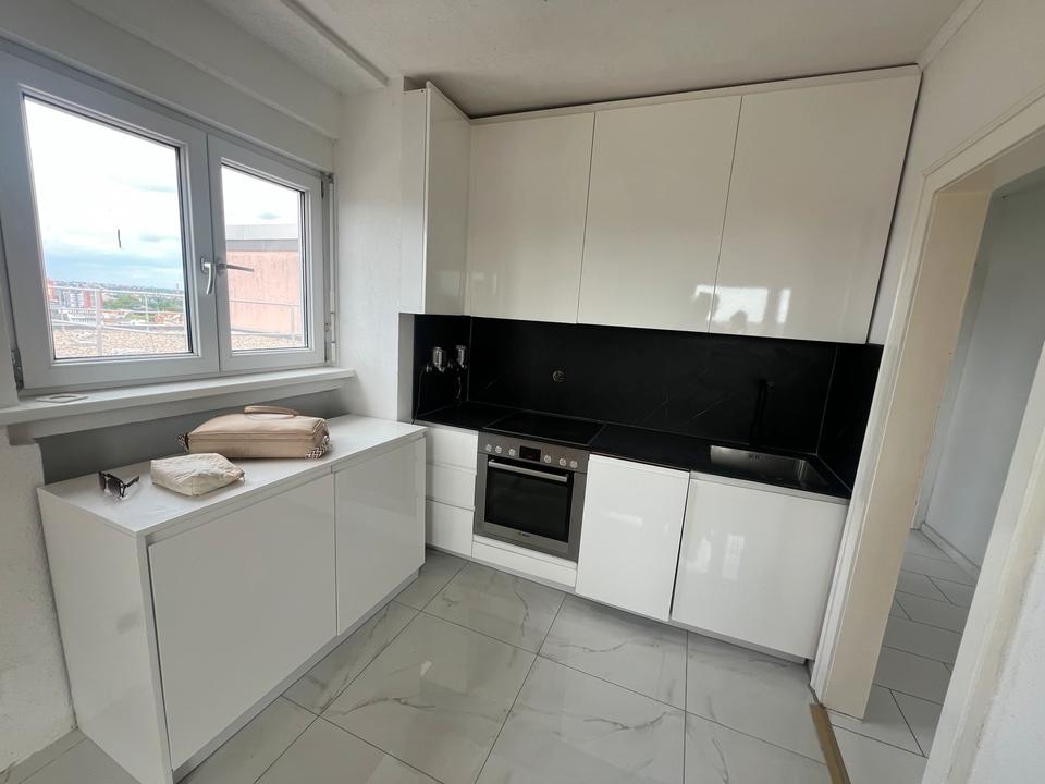 Thumbnail-Moderne 2-Zimmer-Wohnung mit Frankfurt-Blick & Balkon