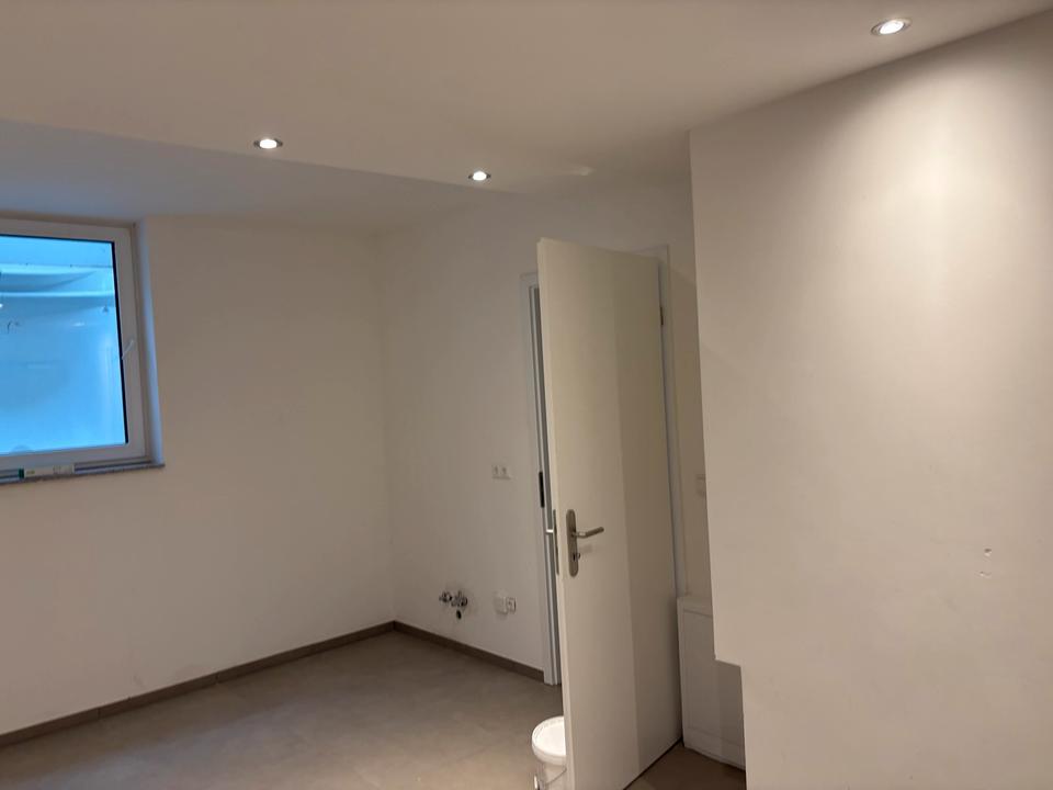 Thumbnail-2-Zimmer Apartment mit Wohnküche( Souterrain )