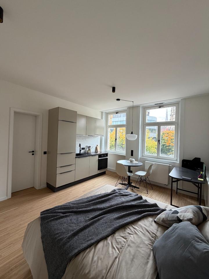 Thumbnail-Möbliertes City-Apartment mit Blick auf die Karlshöhe – Stuttgart-Mitte