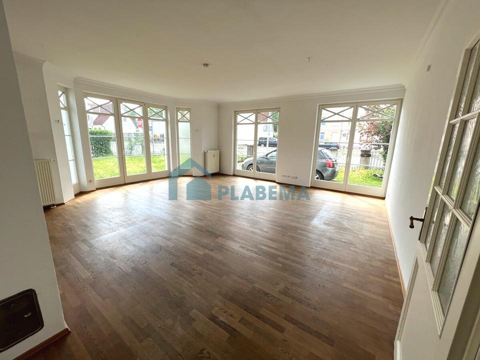 Thumbnail-Lichtdurchflutete Erdgeschosswohnung mit Einbauküche, Terrasse & Kamin