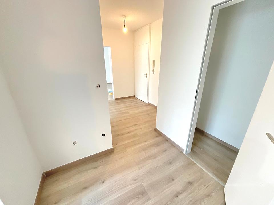 Thumbnail-Frisch renovierte 2 Zimmerwohnung mit Balkon