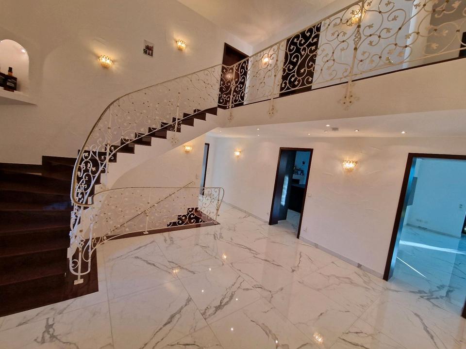 Thumbnail-Villa in sehr guter Lage und in sehr gutem Zustand