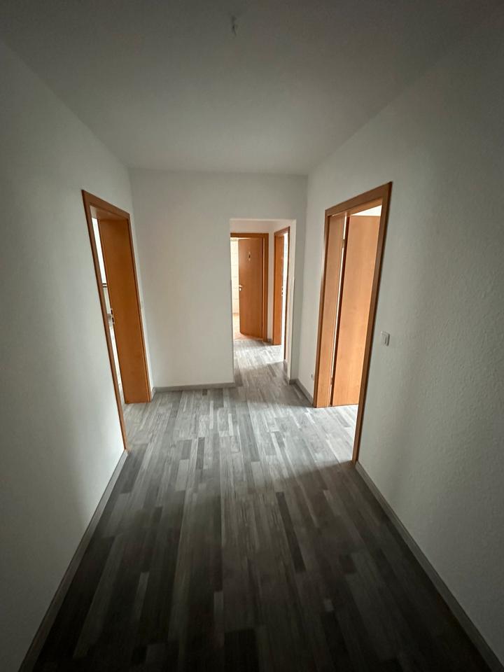 Thumbnail-Gemütliche 3 Zimmer Wohnung Erdgeschoss Sehr Ruhige Umgebung