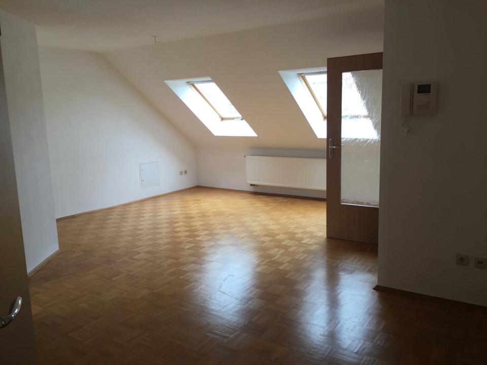 Thumbnail-*PROVISIONSFREI* 2 ZKB Dachgeschosswohnung in Daberstedt