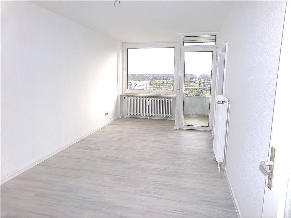 Thumbnail-Helle 1-Zimmer-Wohnung mit Balkon und Weitblick in Celle