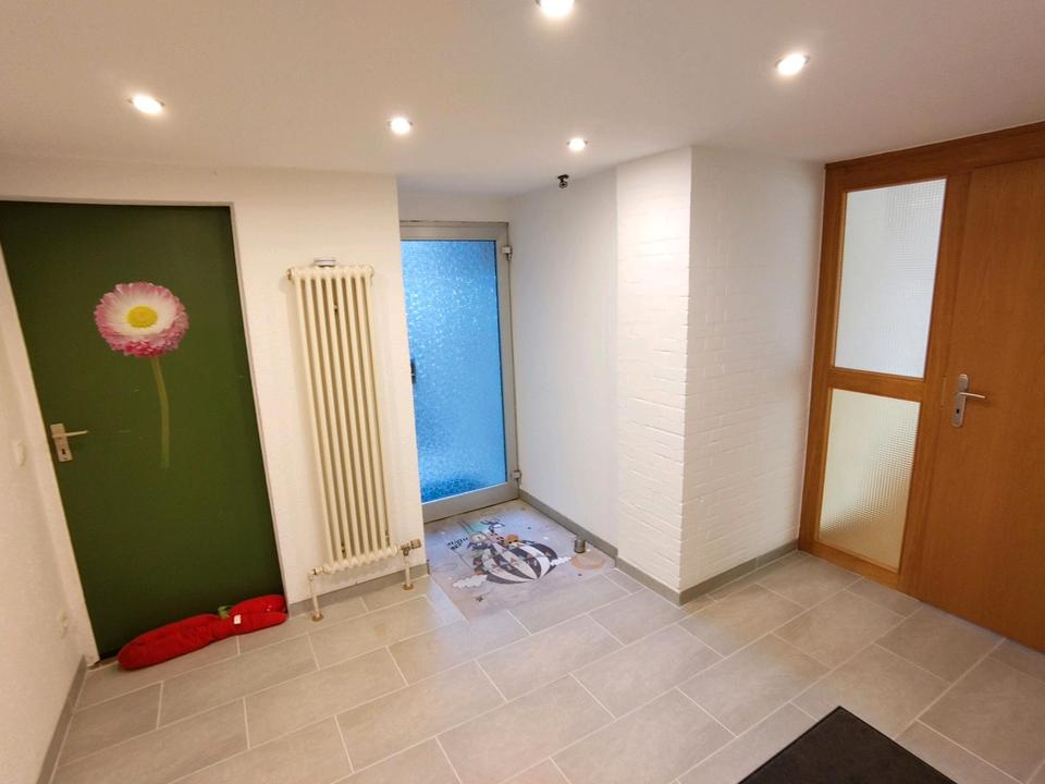 Thumbnail-Lichtdurchflutete 2,5 Zimmer Wohnung mit Blick ins Grüne