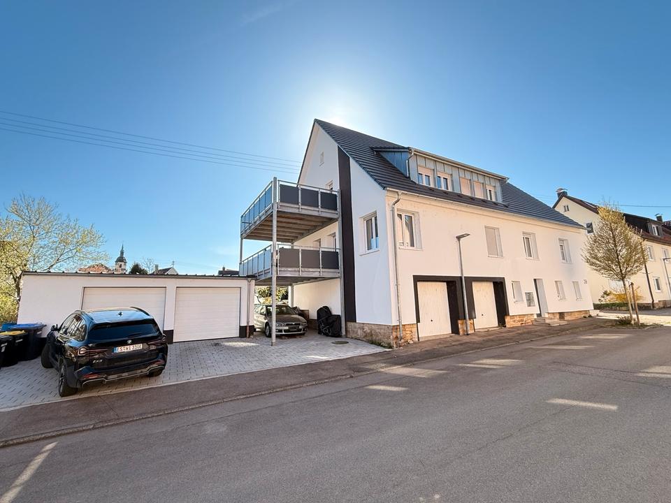 Thumbnail-Zentrale Drei Zimmer, Wohnung mit Einbauküche und XXL Balkon