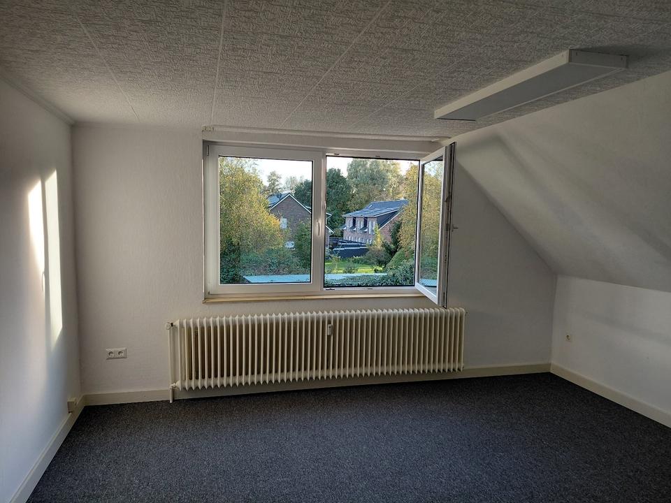 Thumbnail-Kleine 2-Zi.Kü.Bad-Dachgeschosswohnung Rhauderfehn