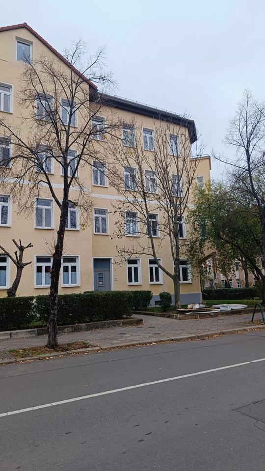 Thumbnail-ATLAS IMMOBILIEN: Schöne Etagenwohnung mit modernen Bad