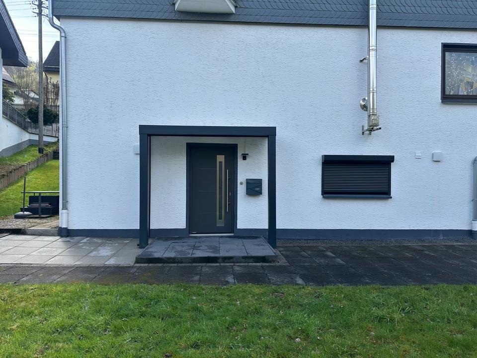 Thumbnail-Moderne 2-Zimmer-Wohnung mit neuer Küche in GM-Rebbelroth