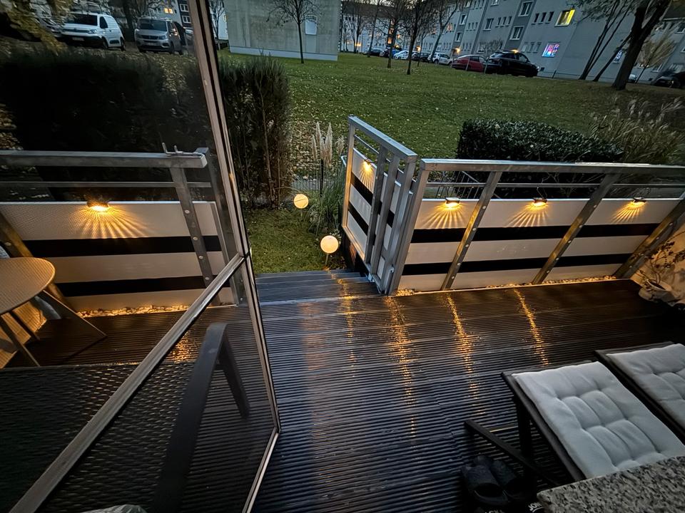 Thumbnail-Modernisierte 3-Zimmer-Wohnung mit 2 Gartenflächen & hwt. Aust.