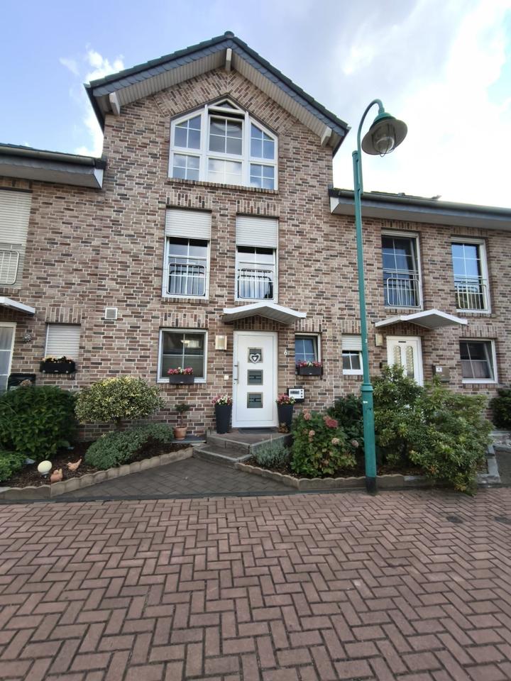 Thumbnail-6-Zi.-Reihenmittelhaus in entspannter Lage - perfekt für Familien