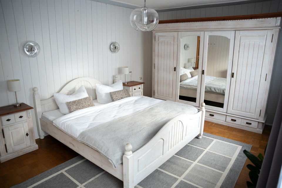 Thumbnail-voll­mö­blierte Wohnung zu vermieten