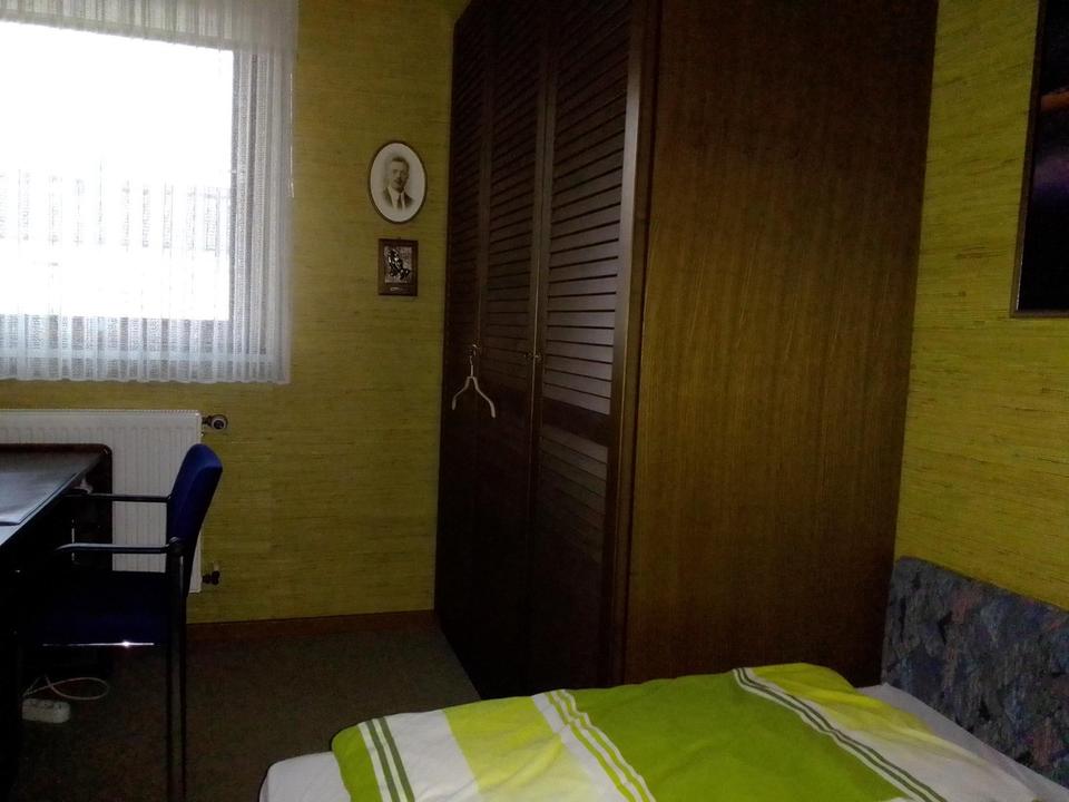 Thumbnail-Möbliertes Zimmer für Wochenendheimfahrerin Nichtraucherin