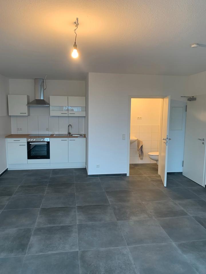 Thumbnail-1 Zimmer in BGL Herkenrath saniert und zentral gelegen!