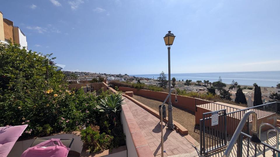 Thumbnail-Ferienhaus in Andalusien – Meerblick, Pool, 3 SZ, Platz für 6