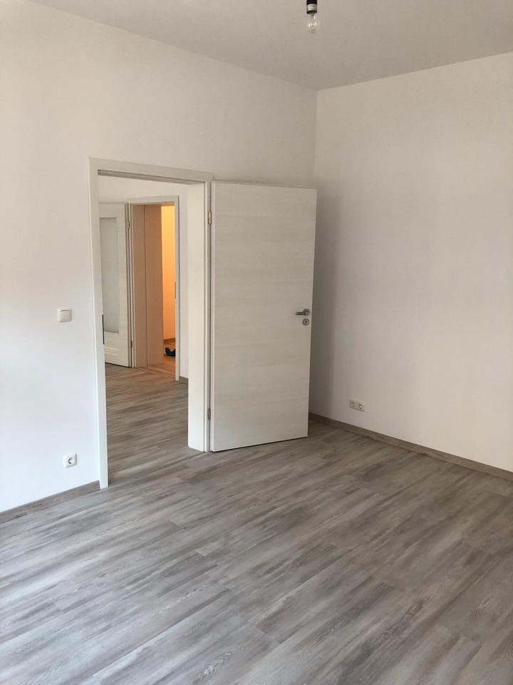 Thumbnail-Helle 2-Zimmer Erdgeschoss Wohnung in Nürnberg Süd