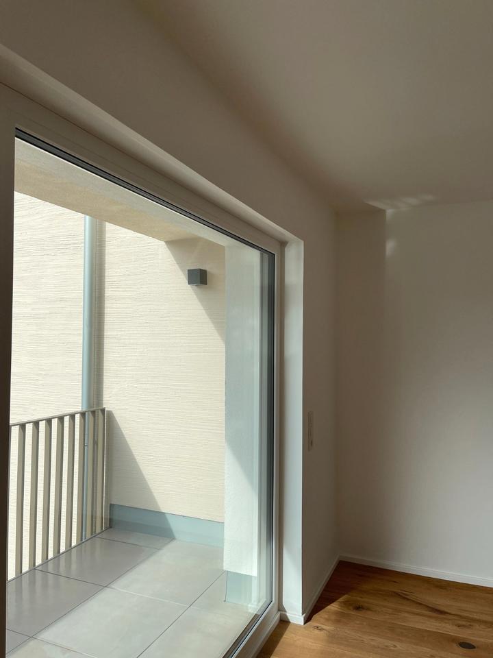 Thumbnail-Energieeffizienz A+ | Kernsanierte 2,5 Zimmer Wohnung mit Balkon