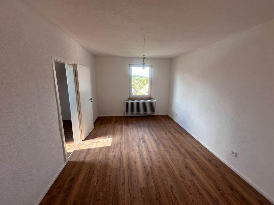Thumbnail-Stilvolle Wohnung in Strümpfelbrunn zu vermieten (DG)