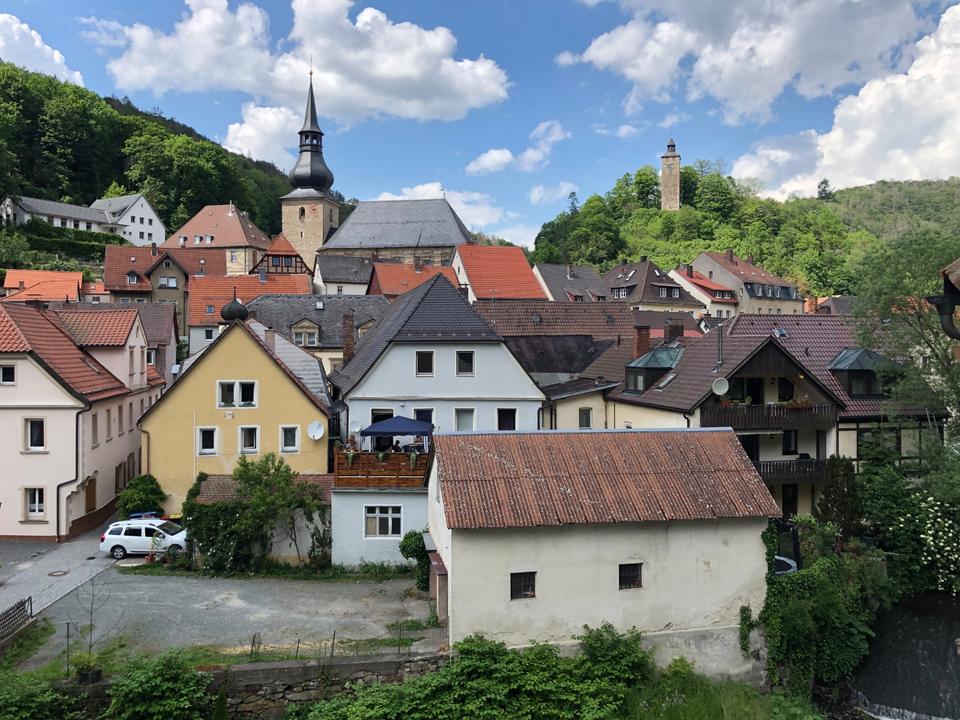 Thumbnail-Gepflegte Wohnung mit wunderschönem Ausblick zu vermieten