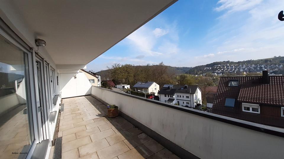 Thumbnail-Helle 2,5-Zimmer-Eigentumswohnung mit tollem Ausblick