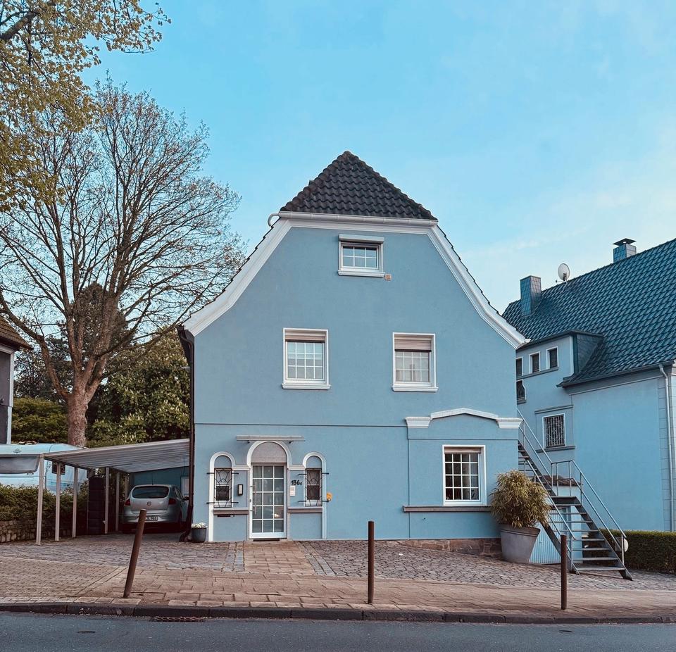 Thumbnail-Freistehendes Einfamilienhaus mit Garten und Pool