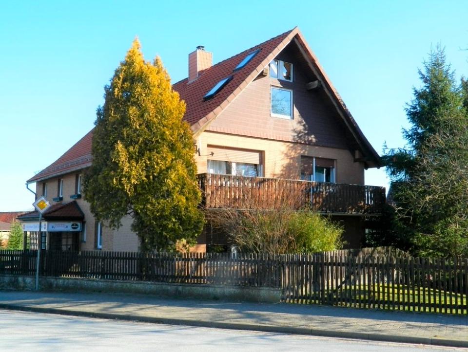 Thumbnail-Flexibel nutzbares ehemaliges Geschäftshaus mit separater Wohnung