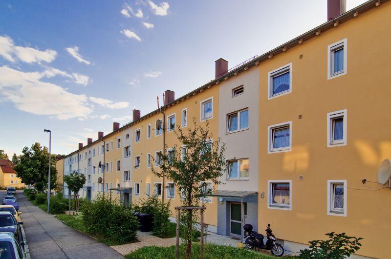 Thumbnail-Auf gute Nachbarschaft: ansprechende 2,5-Zimmer-Wohnung mit EBK!